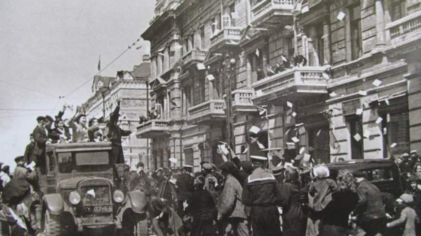 «Девочки, война кончилась»: хроника Дня Победы во Владивостоке 1945 года