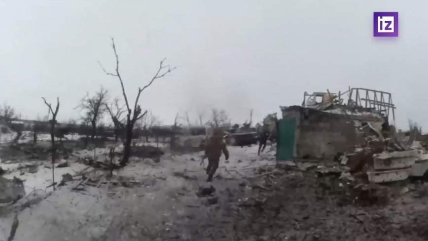 Обнародовано видео боя морпехов ТОФ с противником в населенном пункте