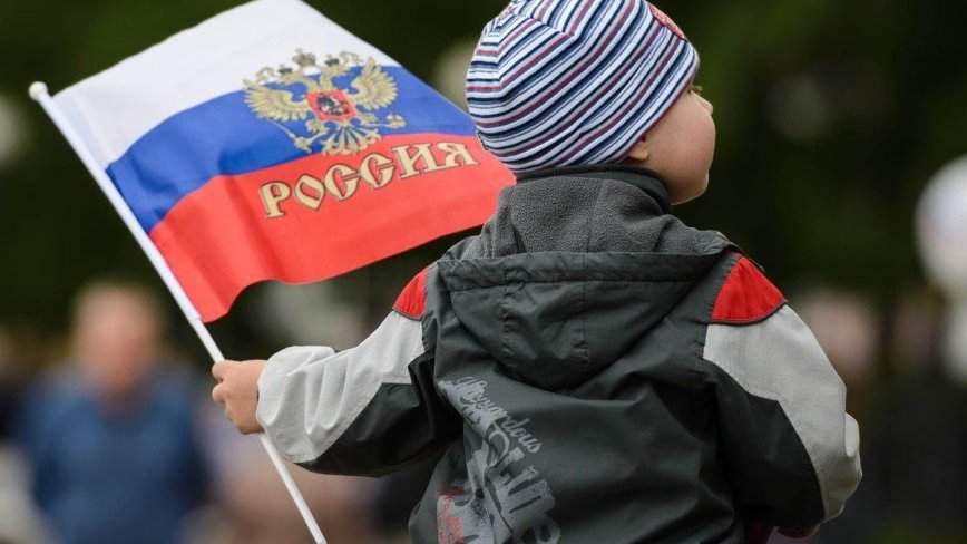«А что мы вообще отмечаем?»: приморский учитель о важности Дня народного единства