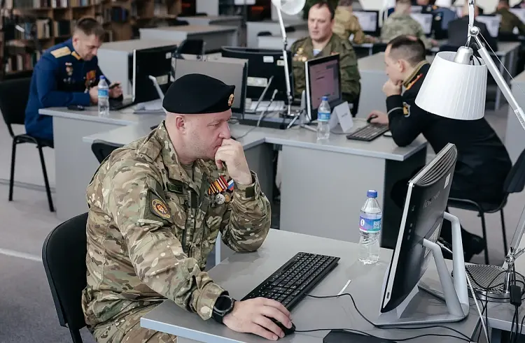 Алексей Кулинич рассказал о подготовке участников программы «Герои Приморья» к защите проектов 