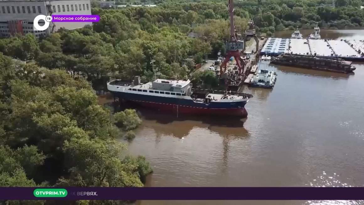 Морское собрание / Как строят новые краболовы и на каких примерах воспитывают будущих моряков