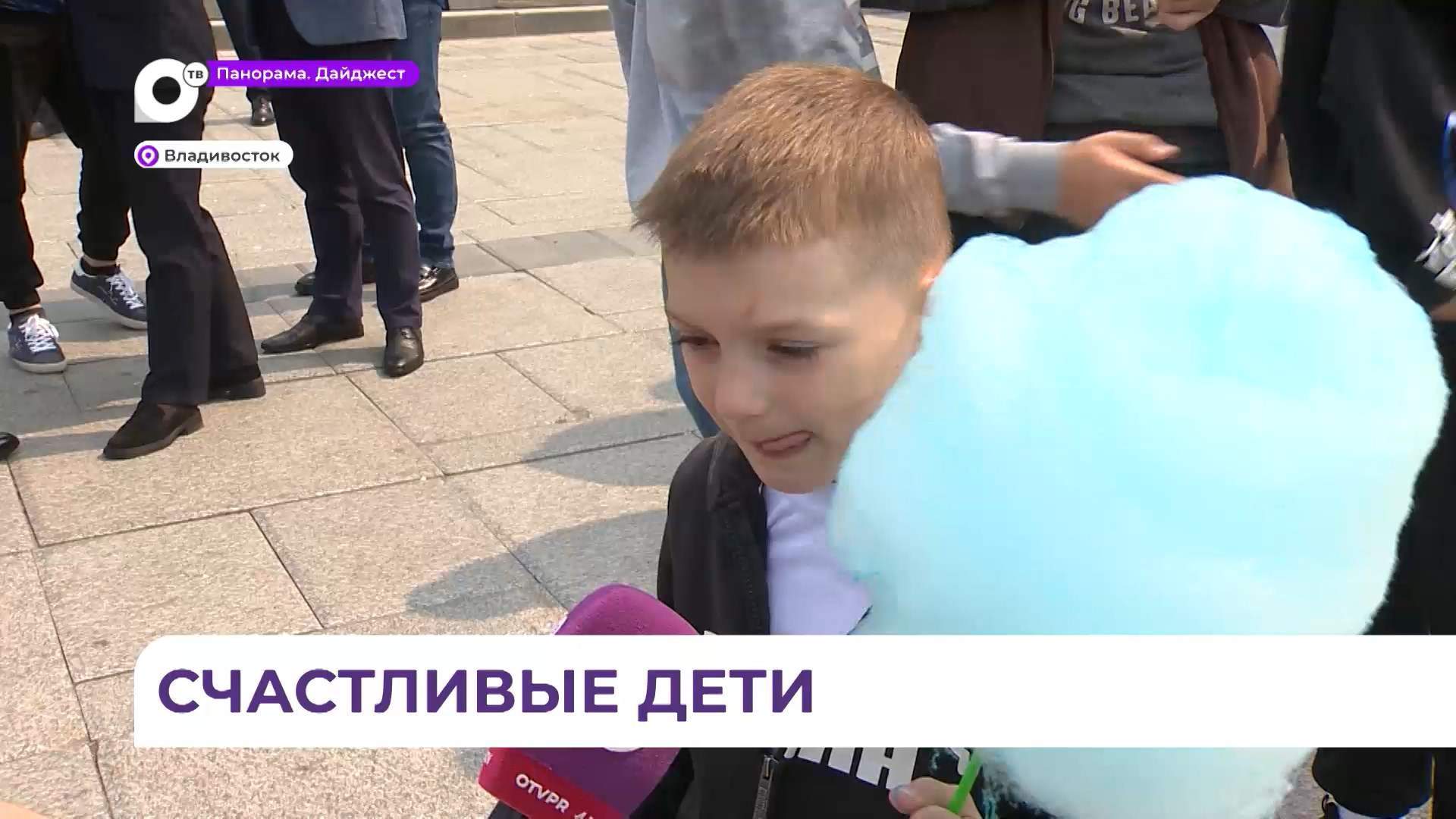 Полицейские пригласили детей из детских домов Владивостока на сладкий праздник