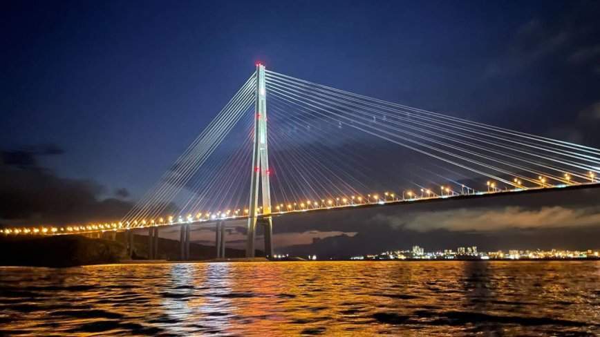 На мостах Владивостока усилена охрана после теракта на Крымском мосту