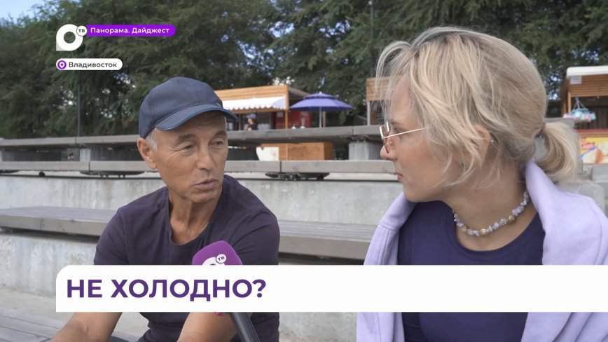 Блицы.  А вы еще купаетесь в море?