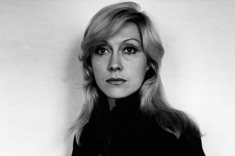 В 1970-х – 1980-х гг. ее называли одной из самых ярких, эффектных и красивых советских актрис. Однако ее красота не принесла ей счастья.