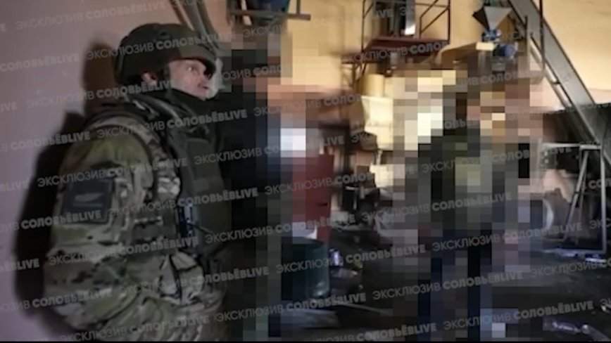 Известный телеведущий попал под обстрел на встрече со 155-й бригадой морпехов