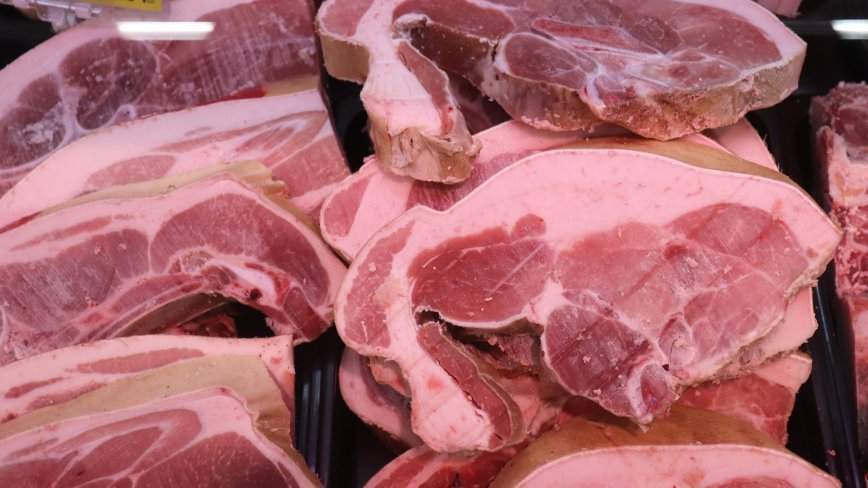 Как правильно выбрать качественное мясо и отличить «разморозку» от «охлажденки»