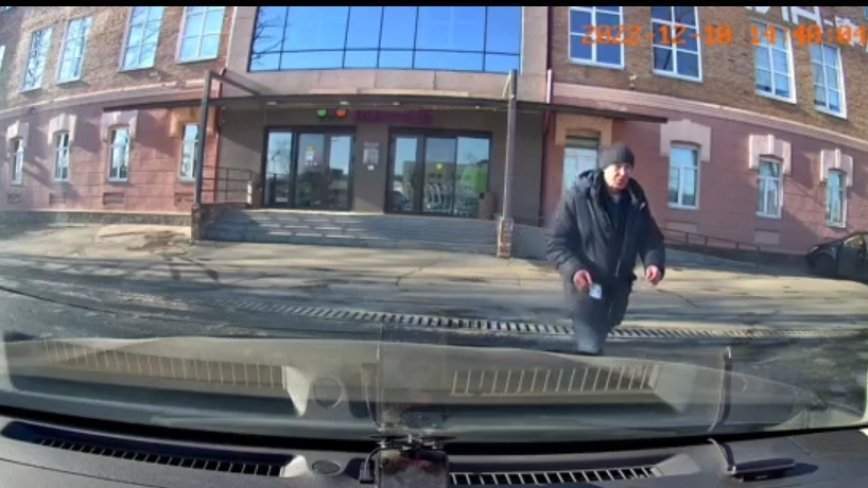 «Исчезает быстро»: многим известную во Владивостоке персону обвиняют в преступлении