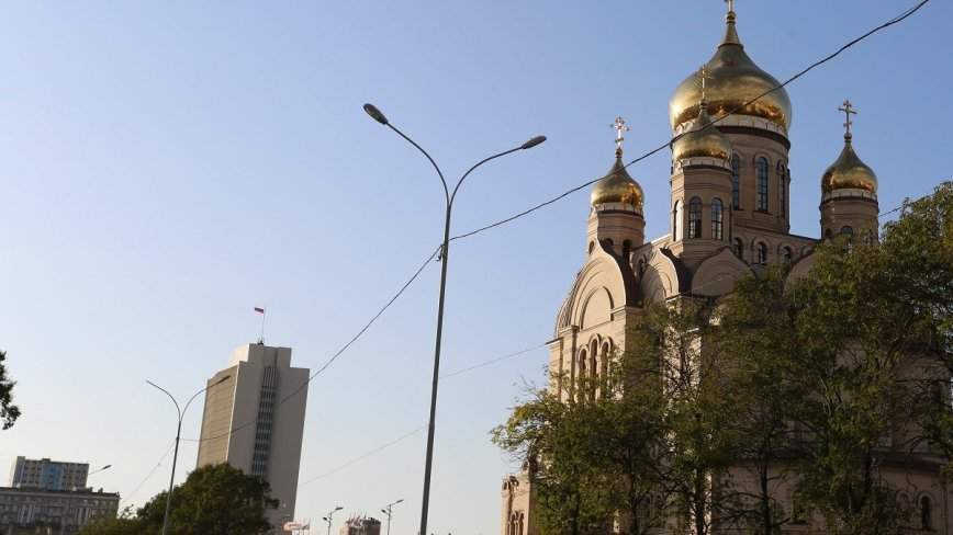 Приморцы могут устроиться на работу в правительство