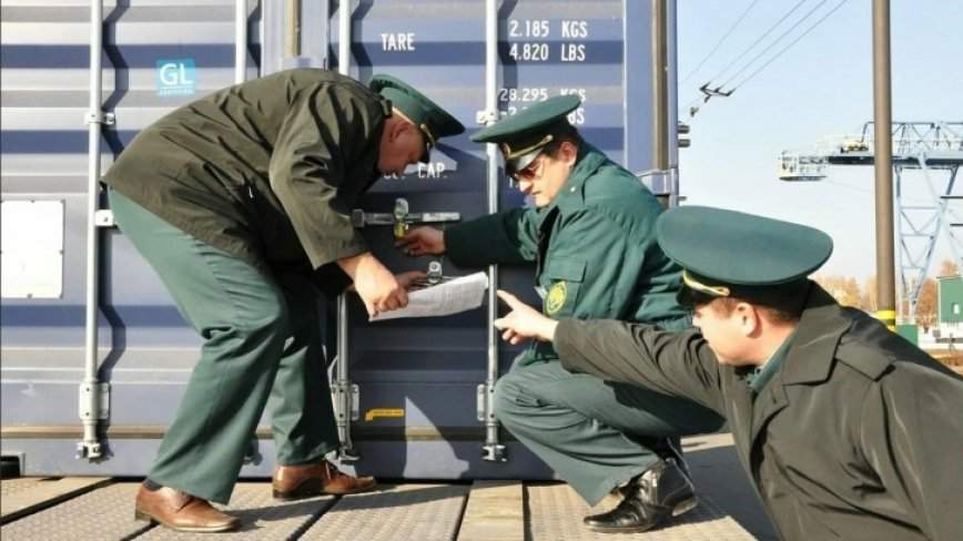 Особо опасный для людей груз прибыл из Китая во Владивосток