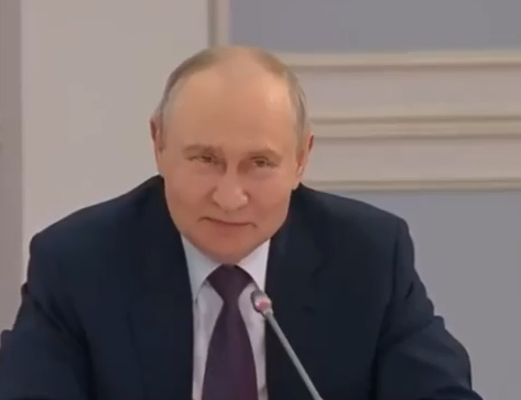 Путин отшутился на приглашение посетить Нагорный парк, но глава DNS в долгу не остался