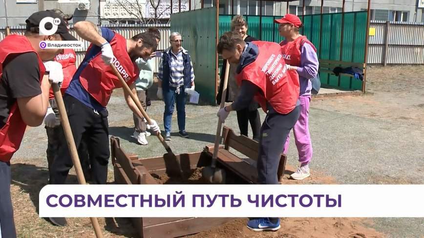 Компания «Подряд» начала субботники не только с чистоты, но и с подарков