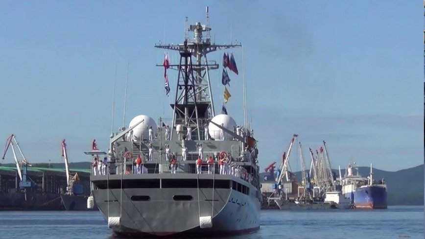 Военные корабли ВМС Китая покинули Владивосток