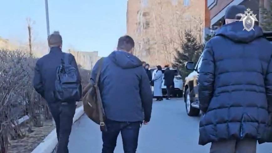 Кадры задержания и допроса Геннадия Лазарева публикует Следком