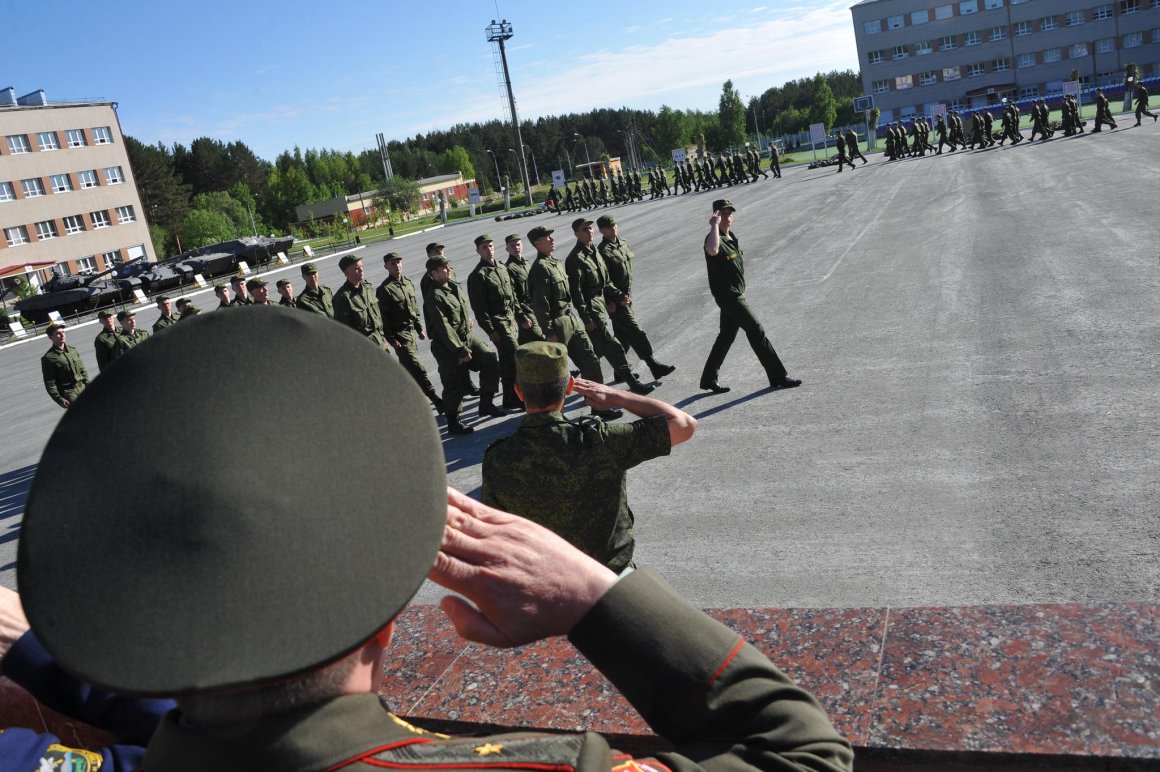 «Начинаем комплектование»: военный комиссар Приморья озвучил цифры мобилизации