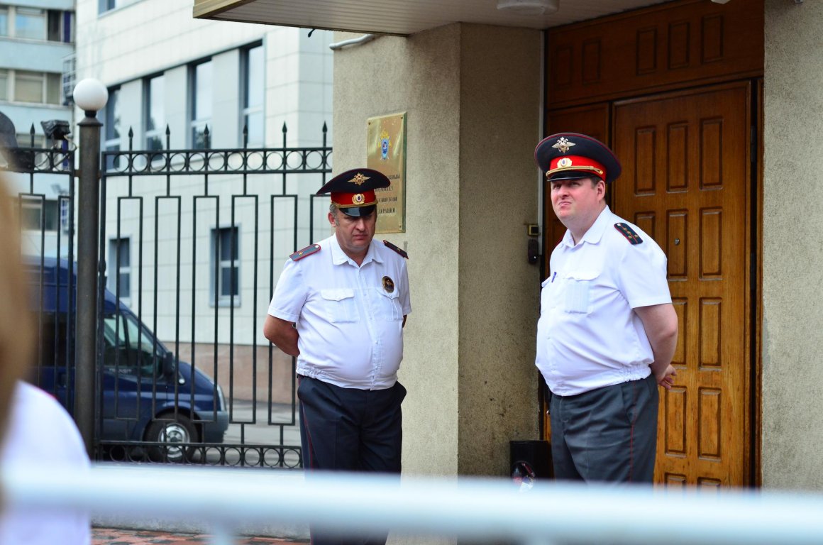 Изъятия, допросы чиновников, обыски прошли в администрации в Приморье