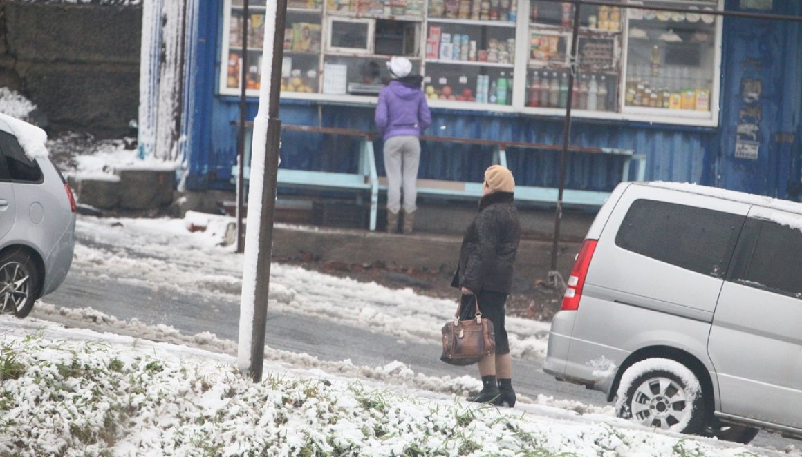 «Дорога смерти»: во Владивостоке еще остались улицы, по которым опасно ходить