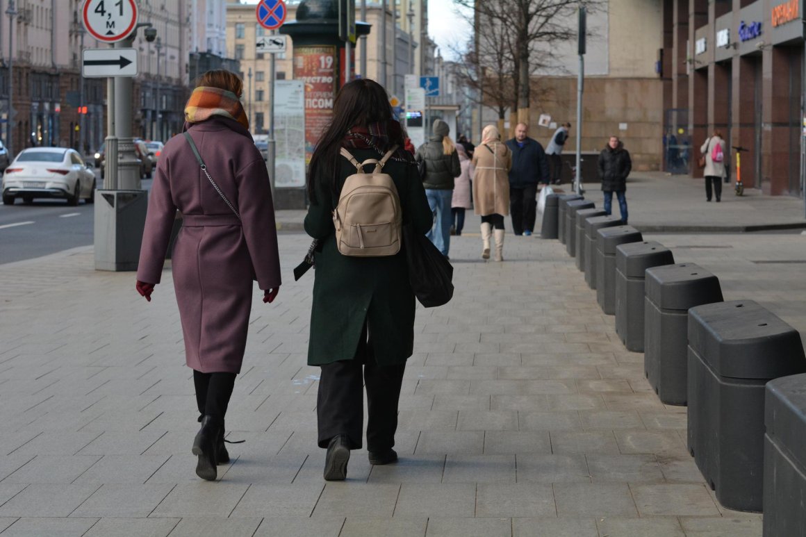 Отрезало в момент: прогулка девушек во Владивостоке превратилась в кошмар