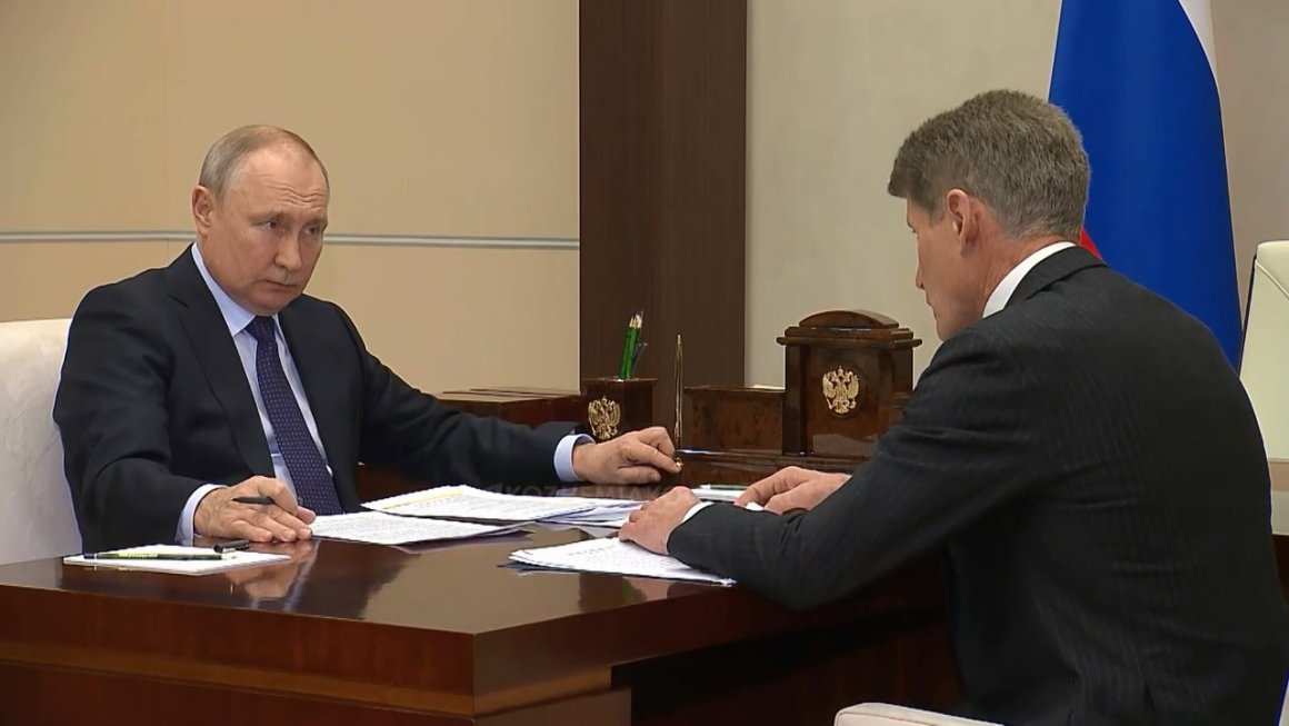 Олег Кожемяко обсудил с Владимиром Путиным поддержку приморцев – участников СВО