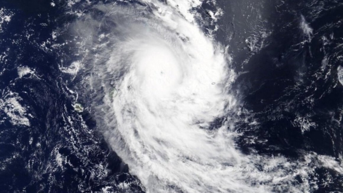Супертайфун в Тихом океане может быть опасен для Приморья — даты