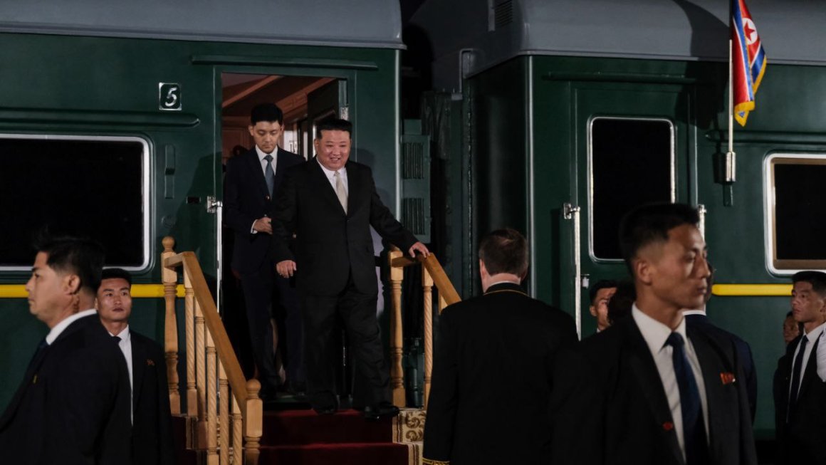 Ким Чен Ына встречали на станции Хасан в Приморском крае