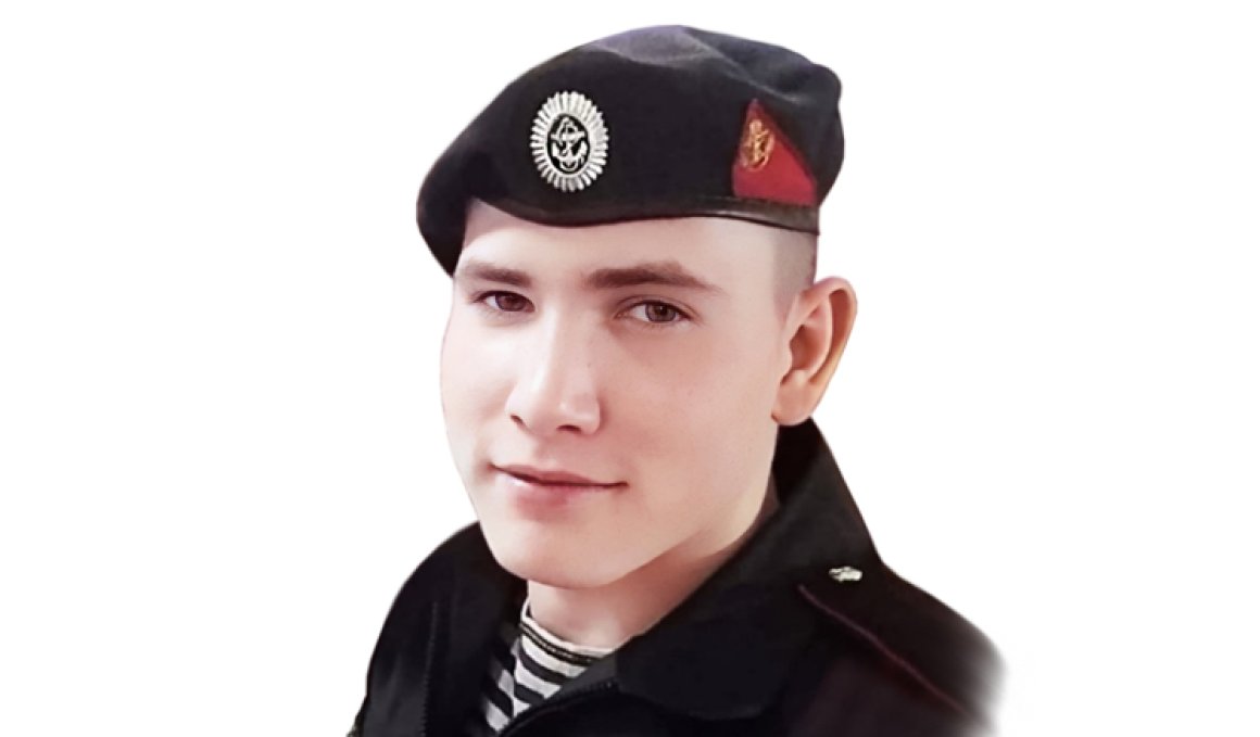 «Не страшно умереть»: героически погиб юный снайпер из «группы Ярого»