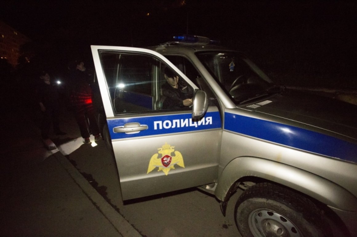 Вручили повестки для явки: в Приморье проходят полицейские рейды