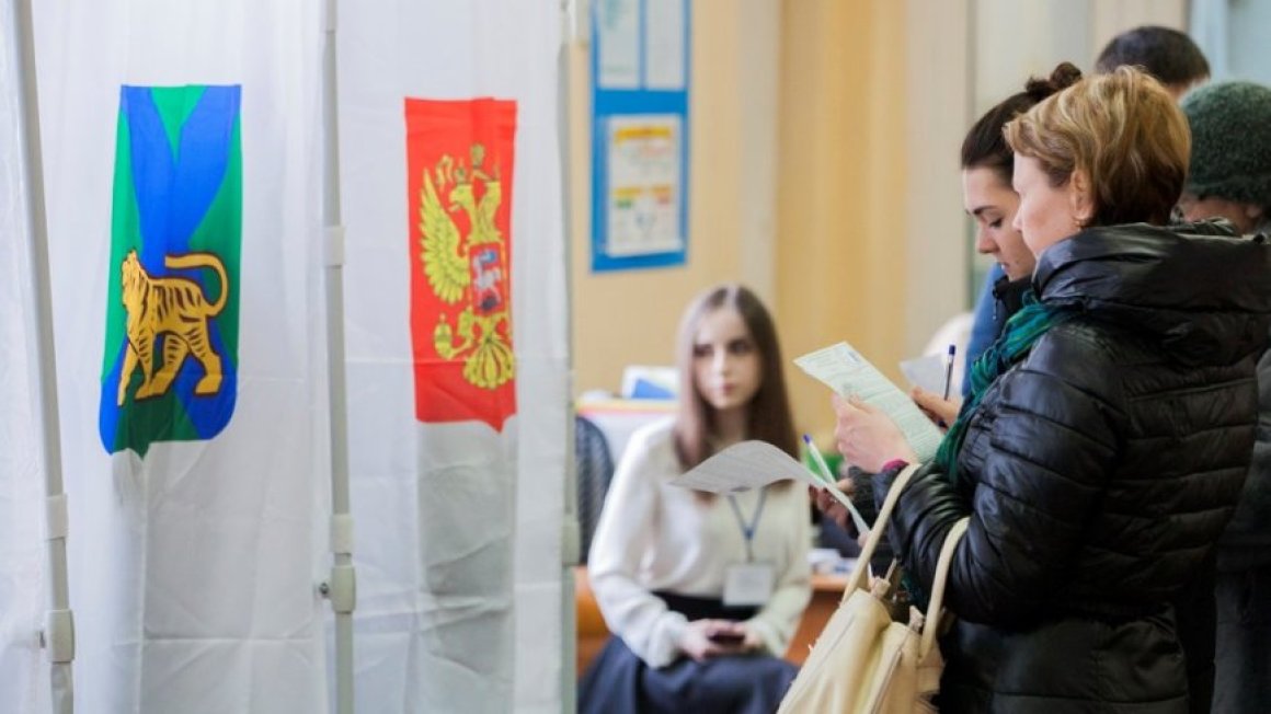 Избирательные участки по выборам президента открылись в Приморье
