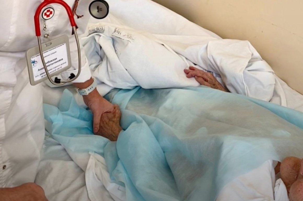 Уникальная пациентка попала в руки приморских хирургов накануне Дня Победы