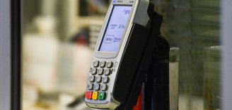 Мошенники на кассе магазинов легко делают свою жертву преступником