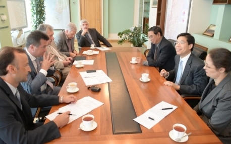 Глава региона обсудил развитие игорной зоны в Приморье на встрече с азиатскими партнерами