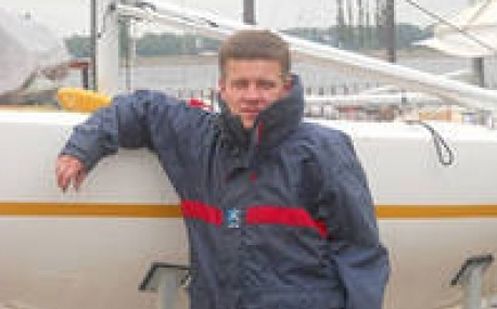 В  сборной России по парусному спорту тренируется приморский яхтсмен-паралимпиец
