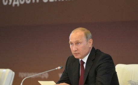 Путин поручил снизить железнодорожные тарифы для Дальнего Востока