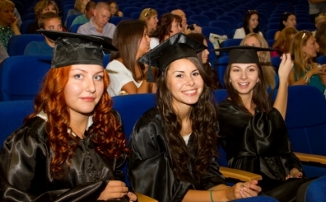 Студенты ДВФУ получили дипломы Университетского колледжа Мэриленда