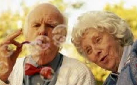 В социальных учреждениях Приморья отметят День пожилых людей