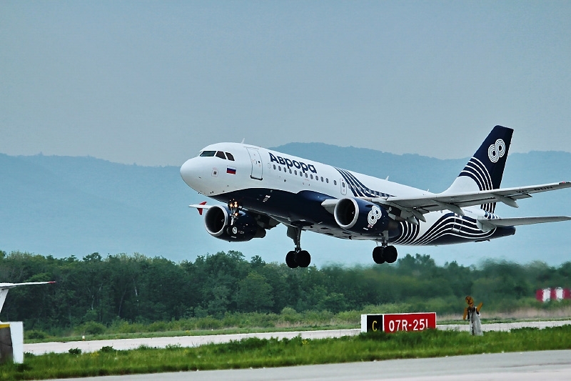 Авиакомпания "Аврора" выполнила почти 900 рейсов по Приморью