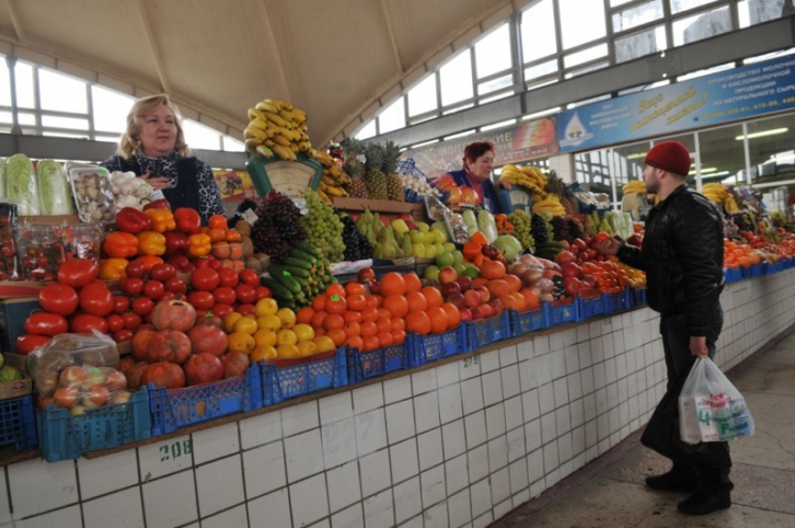 Популярный рынок закрыли во Владивостоке по решению суда