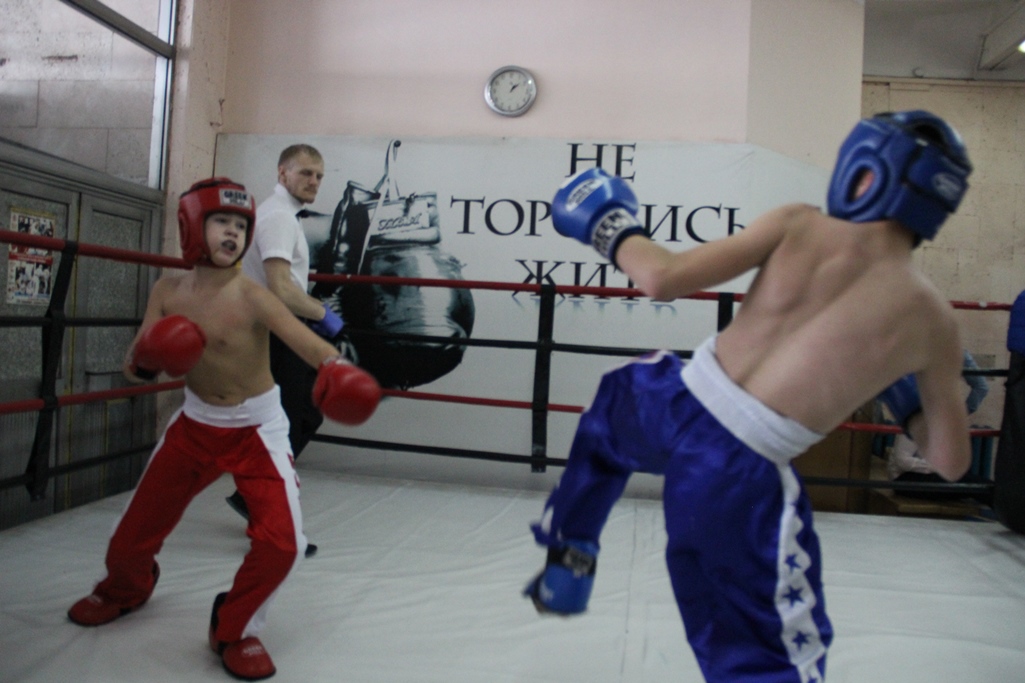 Детско-юношеские спортивные школы Приморья провели соревнования по кикбоксингу