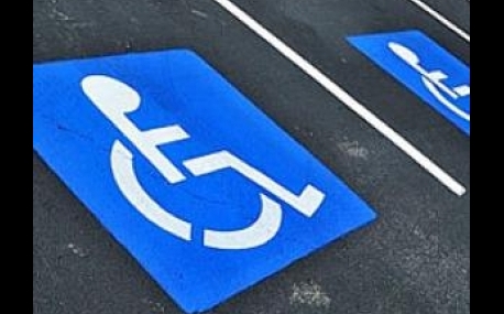 Серьезное наказание ждет водителей Приморья за ущемление прав инвалидов