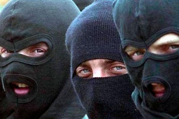 СОБР провел спецоперацию по задержанию преступной группировки в Приморье