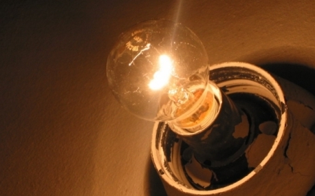 Электроэнергию восстанавливают в Тернее