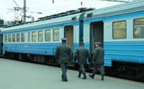В Приморье задержаны дебоширы за драку с полицейскими в поезде