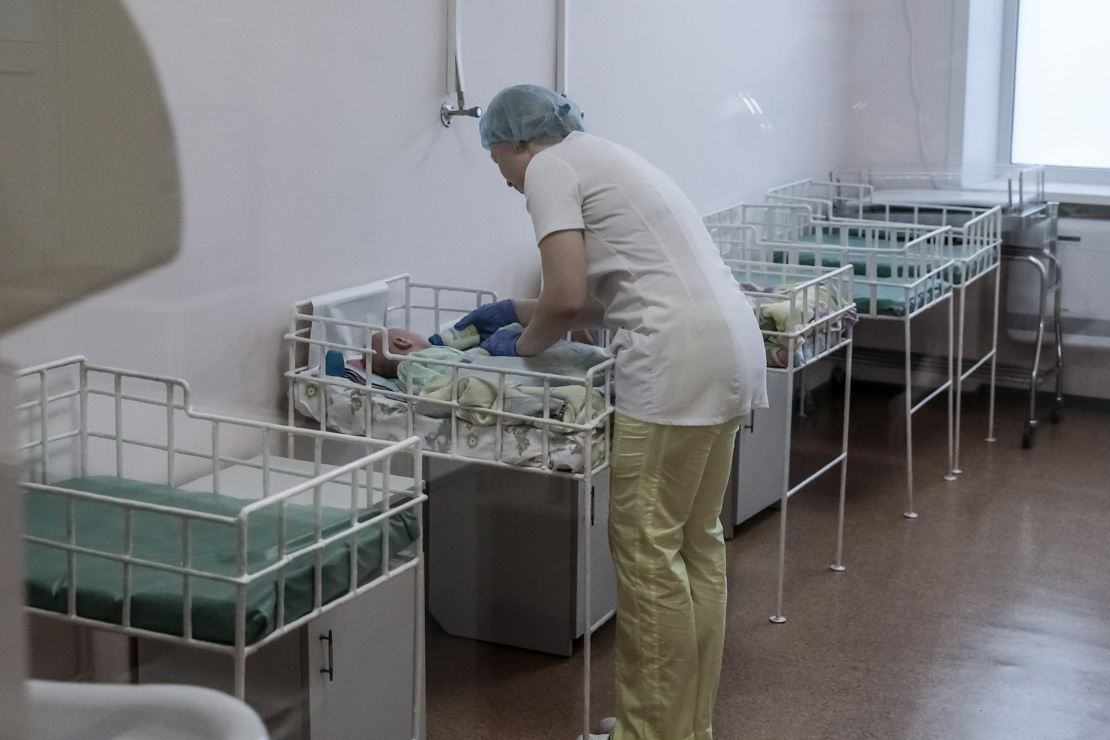 Более 40 наследственных заболеваний могут выявлять у новорожденных в Приморье