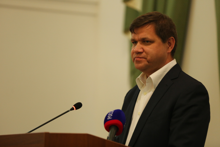 Мэр Владивостока уходит в отставку по собственному желанию