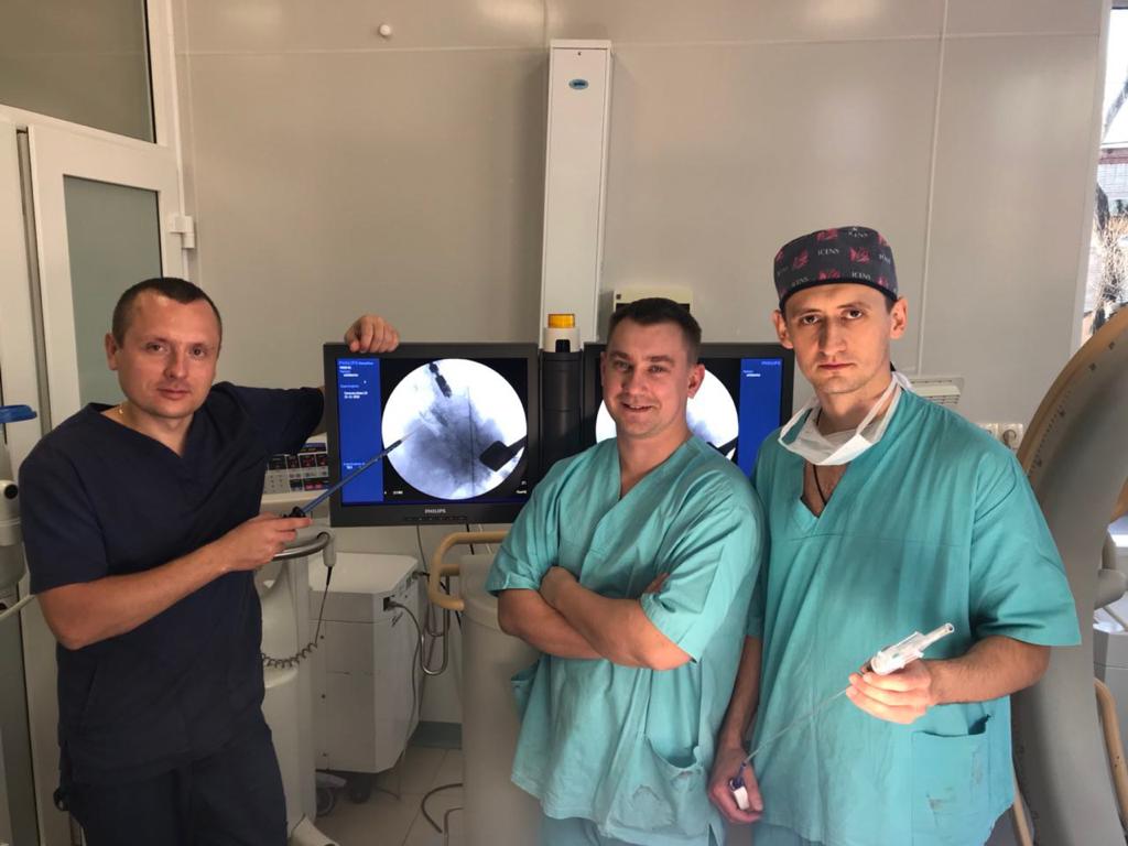 Приморские врачи впервые провели операцию на работающем сердце
