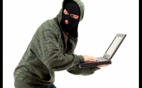Подросток украл из школы ноутбук