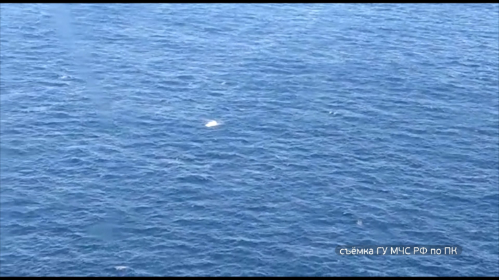 Спасатели прекратили поиски третьего моряка с танкера "Залив Америка"