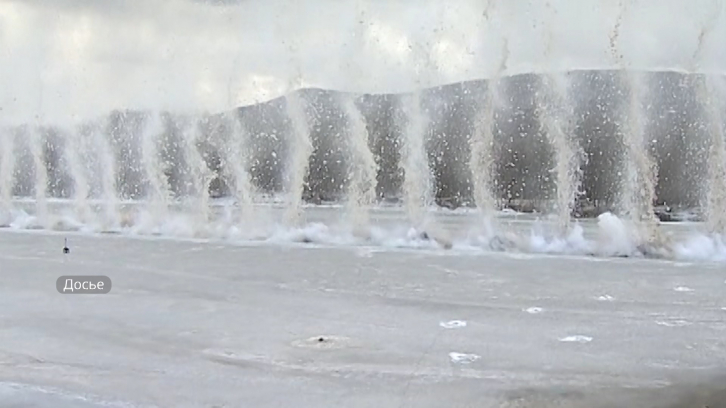 Спасателей Приморья научили взрывать лед для защиты от половодья