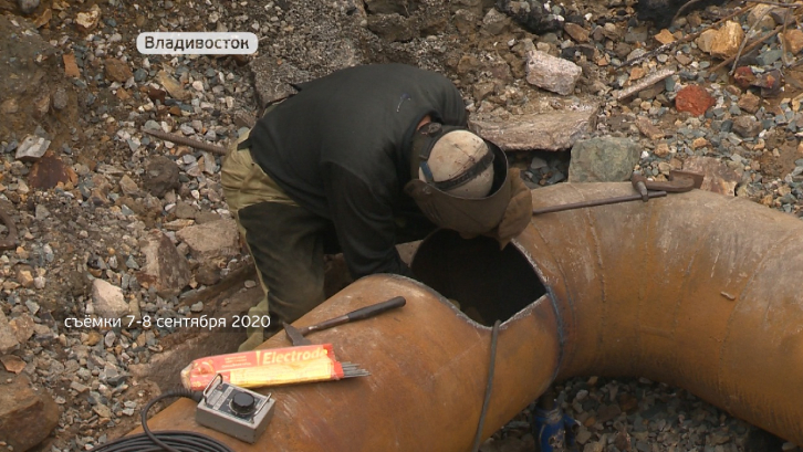 Аварийные бригады завершили ремонт паропровода на Окатовой