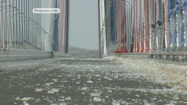 Мост на остров Русский будет закрыт ещё три дня